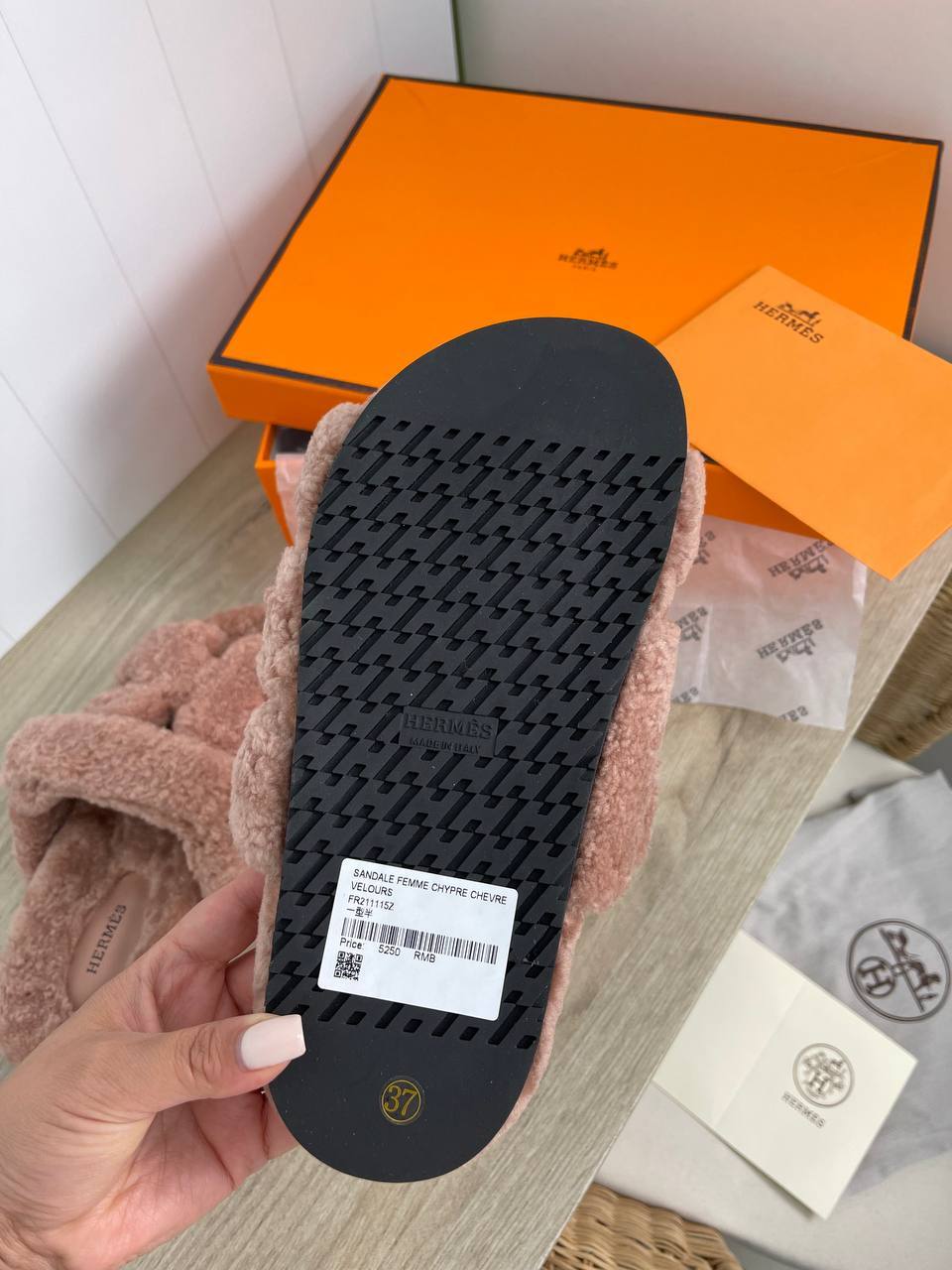 Повседневные меховые тапочки Hermes BP-17947 Повседневные меховые тапочки Hermes BP-17947