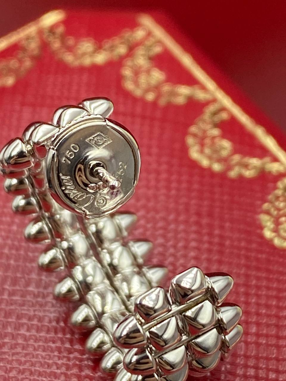 Элегантные серьги Cartier BP-44767 Элегантные серьги Cartier BP-44767