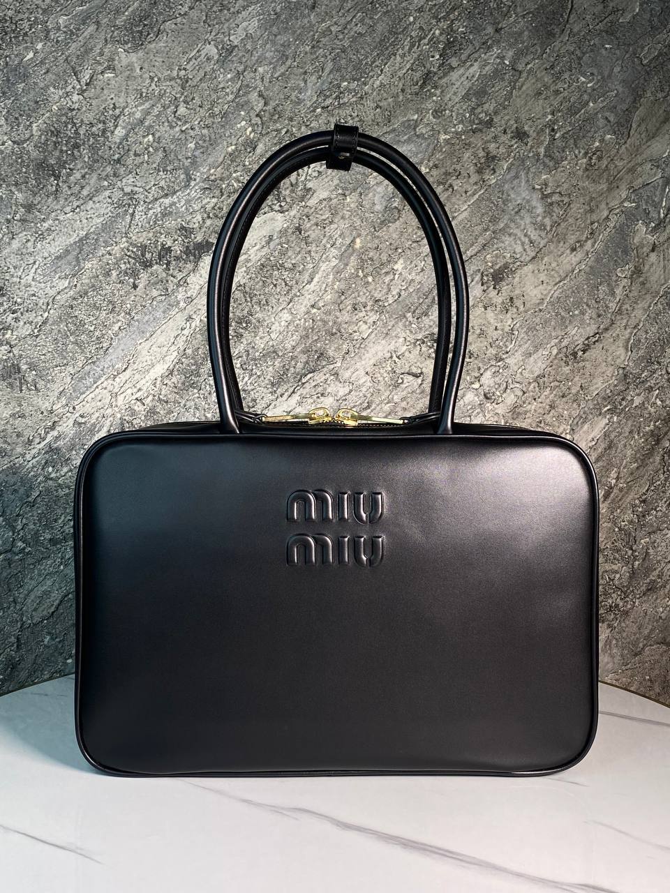 Кожаная сумка черная Miu Miu BP-088129 Кожаная сумка черная Miu Miu BP-088129