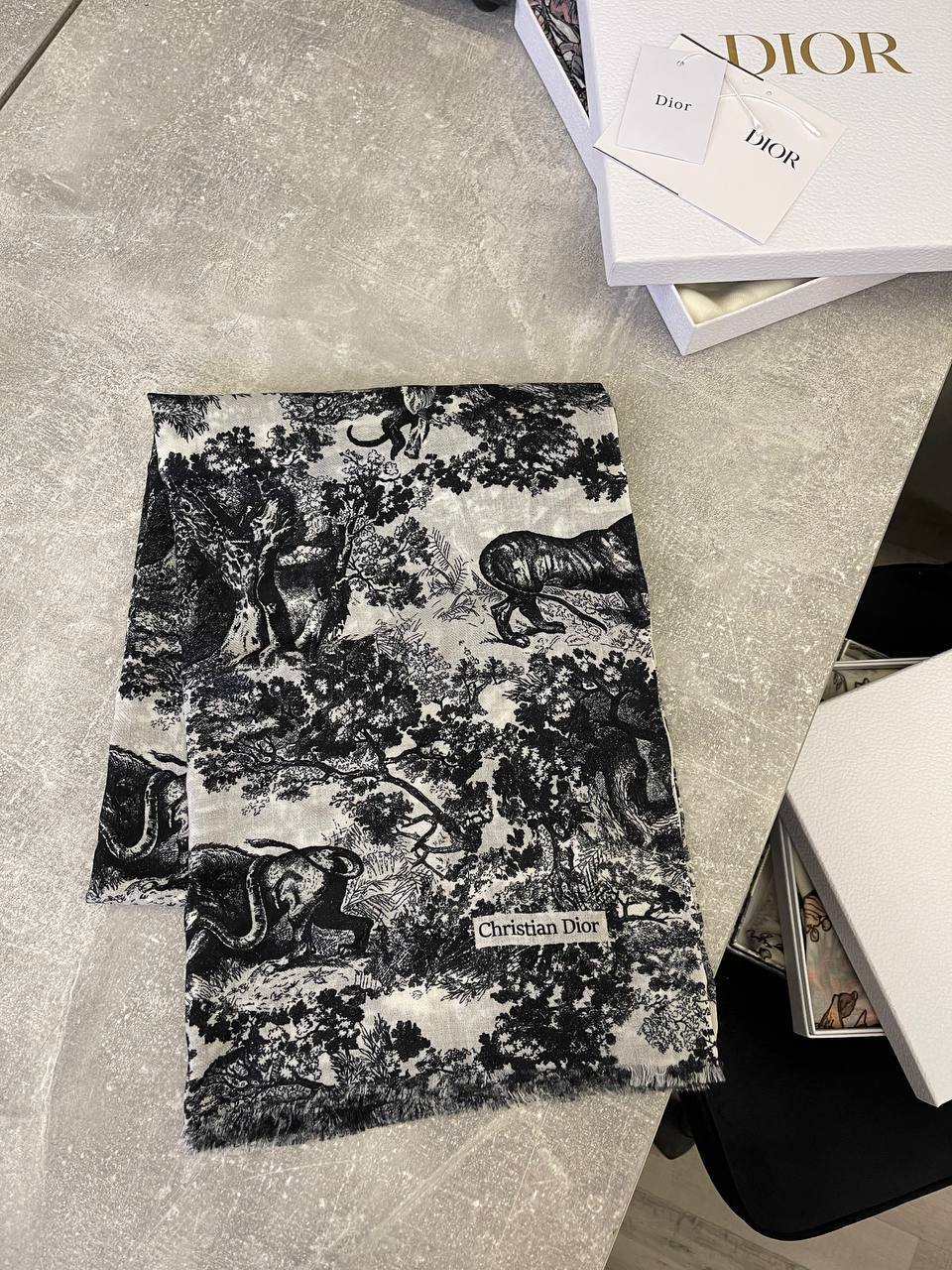 Палантин люксовый Christian Dior BP-53037 Палантин люксовый Christian Dior BP-53037