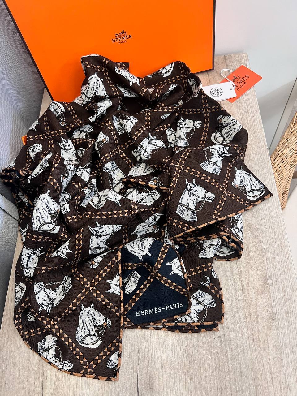 Платок люксовый 140*140 Hermes BP-52529 Платок люксовый 140*140 Hermes BP-52529