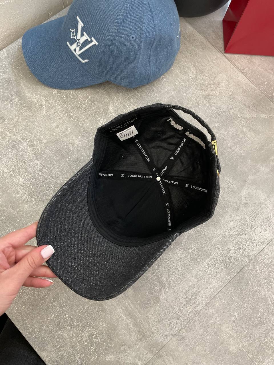 Бейсболка лимитированная Louis Vuitton BP-49293 Бейсболка лимитированная Louis Vuitton BP-49293