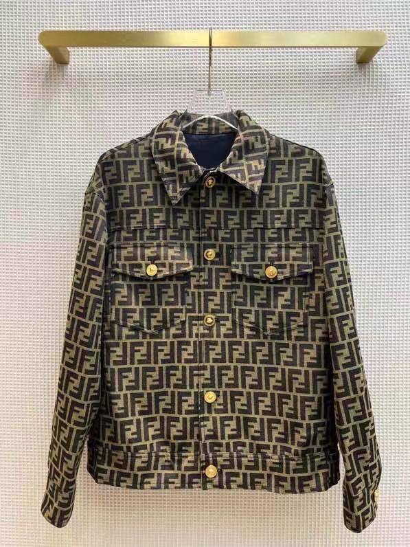 Коллекционный костюм Fendi BP-15659 Коллекционный костюм Fendi BP-15659