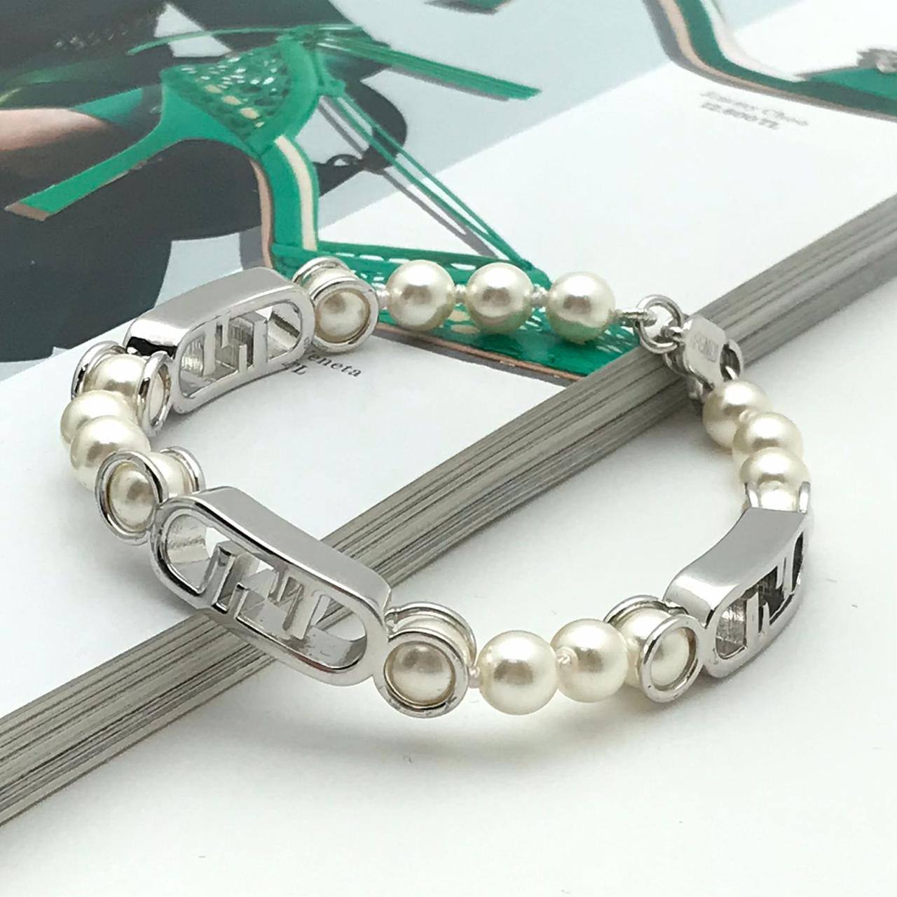 Трендовый браслет Fendi BP-36952 Трендовый браслет Fendi BP-36952