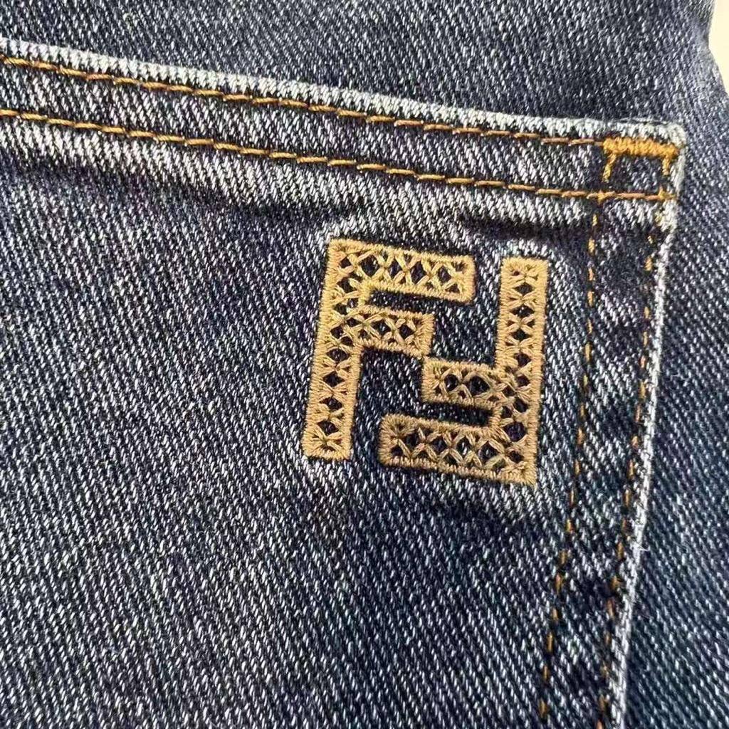 Шорты премиум Fendi BP-29379 Шорты премиум Fendi BP-29379