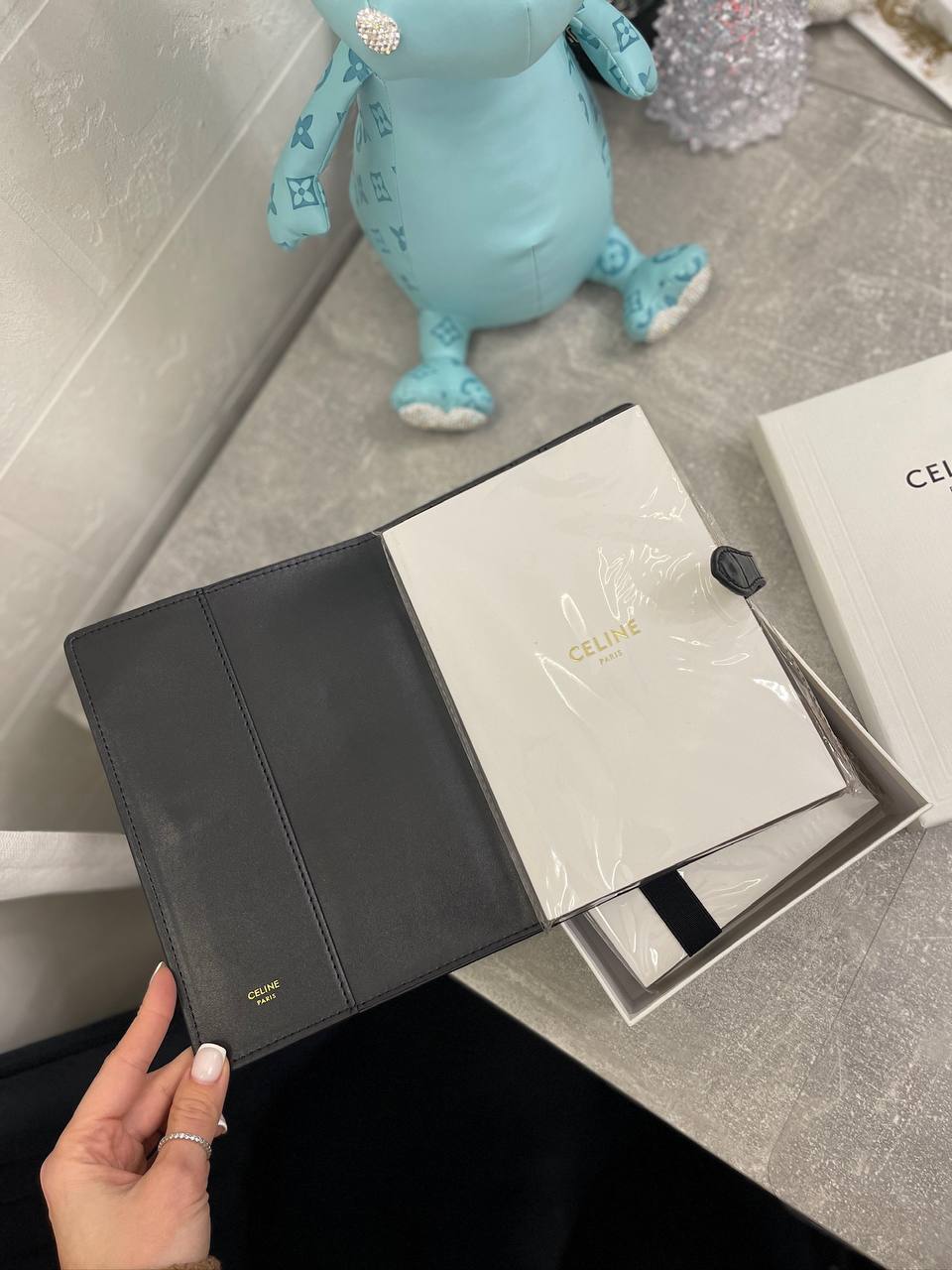 Блокнот Celine эксклюзивный стильный аксессуар для записей Блокнот Celine эксклюзивный стильный аксессуар для записей