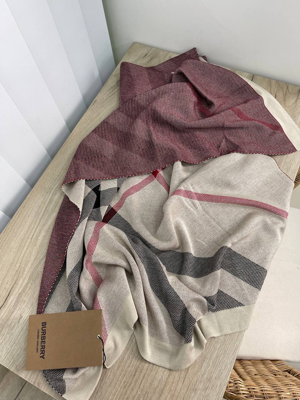 Детский плед Burberry BP-14502 85х90см Детский плед Burberry BP-14502 85х90см