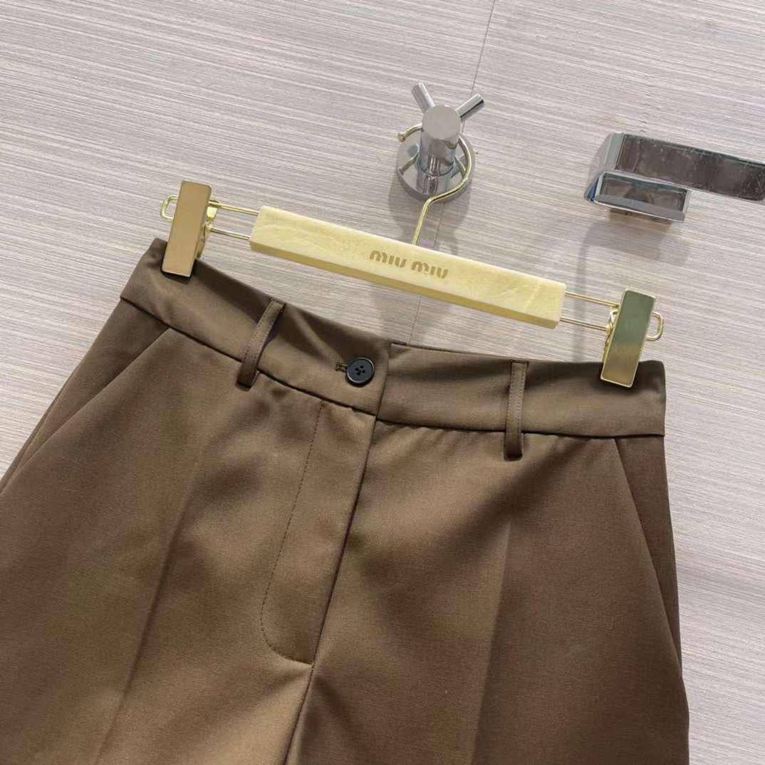 Шорты Miu Miu повседневные BP-48157 Шорты Miu Miu повседневные BP-48157