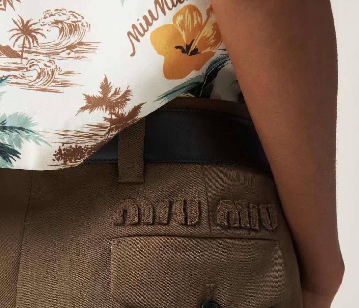 Шорты Miu Miu повседневные BP-48157 Шорты Miu Miu повседневные BP-48157