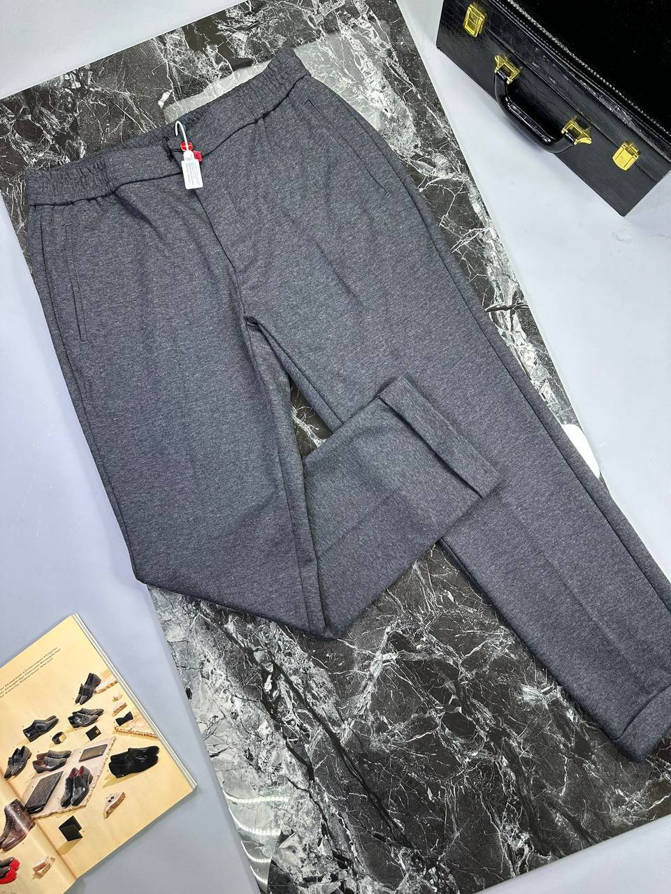 Стильные брюки Kiton BP-42075 Стильные брюки Kiton BP-42075