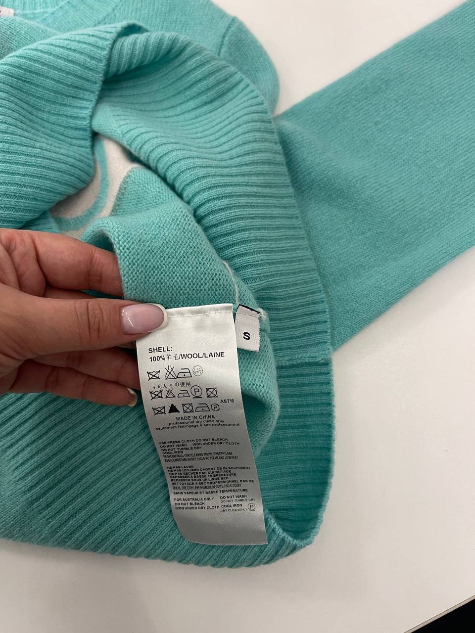 Элитный женский свитер Loewe BP-44497 Элитный женский свитер Loewe BP-44497