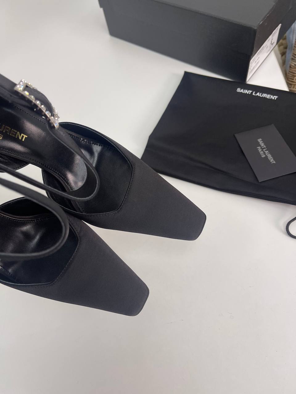 Коллекционные туфли Yves Saint Laurent BP-31831 Коллекционные туфли Yves Saint Laurent BP-31831