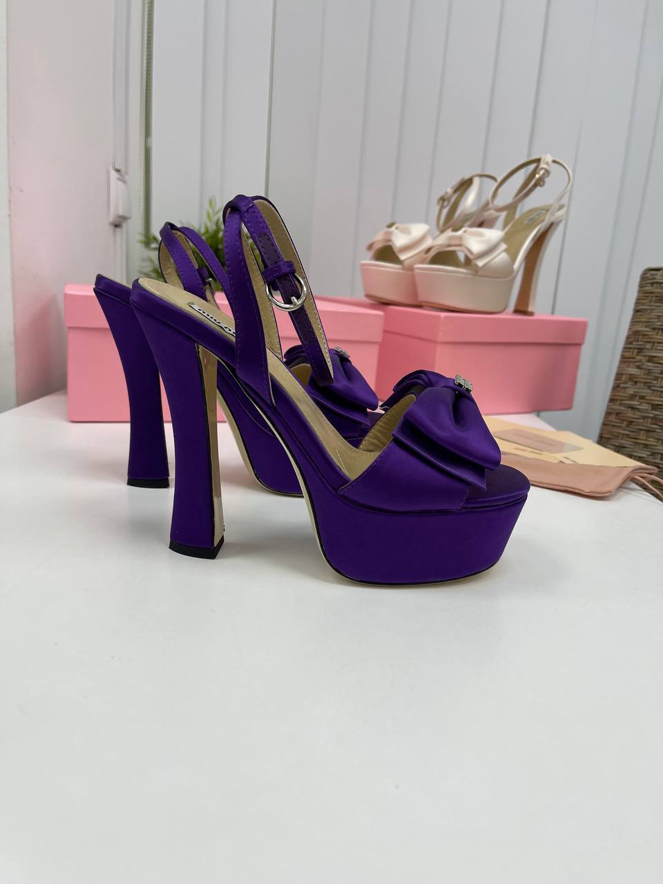 Босоножки эксклюзивные Miu Miu BP-29901 Босоножки эксклюзивные Miu Miu BP-29901