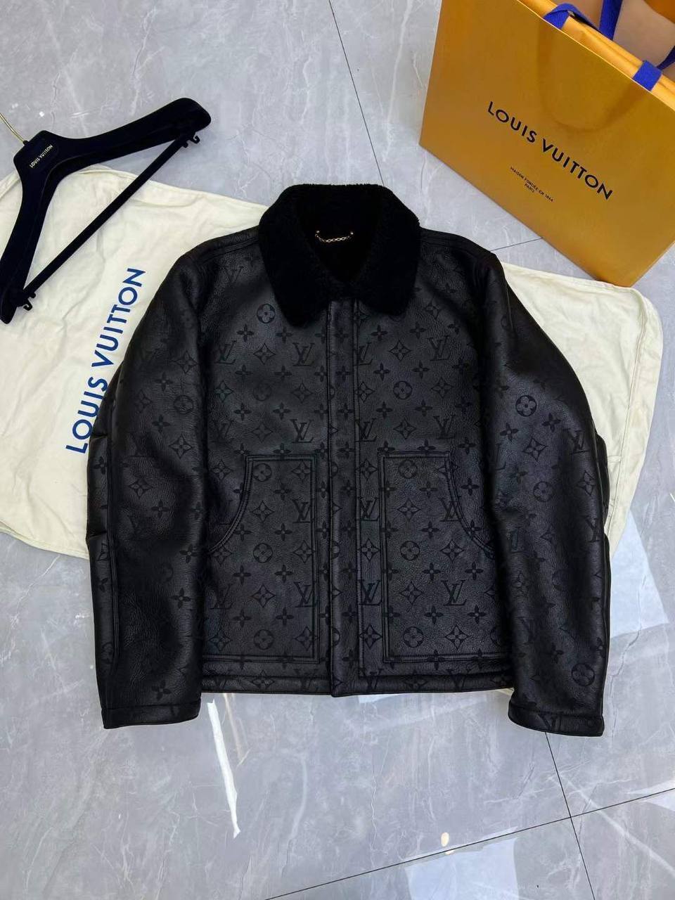 Дубленка Louis Vuitton премиум BP-42826 Дубленка Louis Vuitton премиум BP-42826