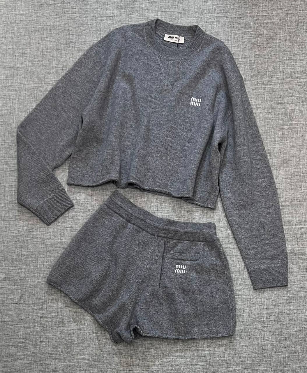 Трендовый костюм Miu Miu BP-41662 Трендовый костюм Miu Miu BP-41662