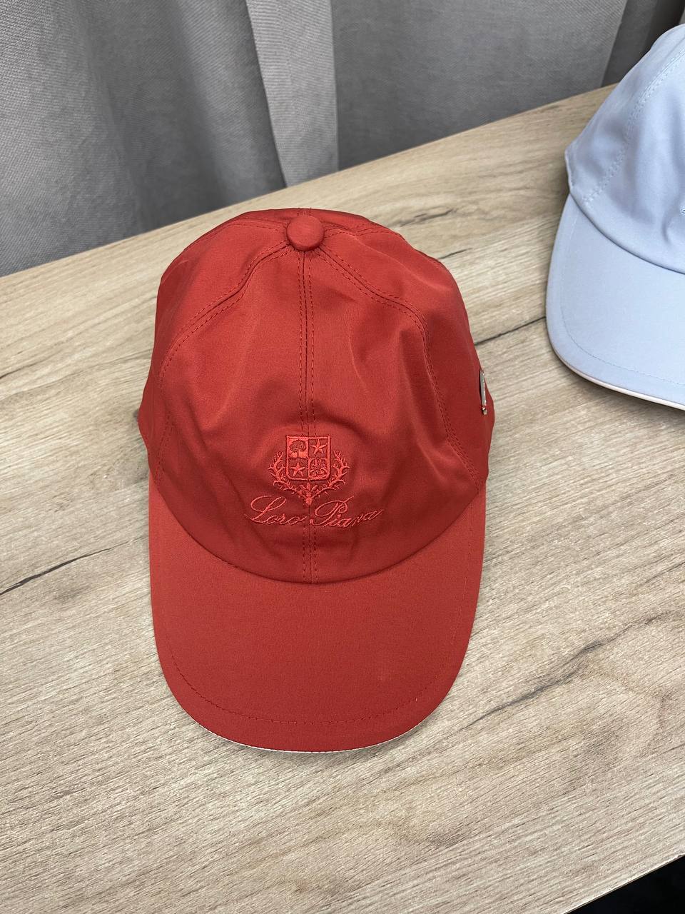 Бейсболка стильная Loro Piana BP-46363 Бейсболка стильная Loro Piana BP-46363