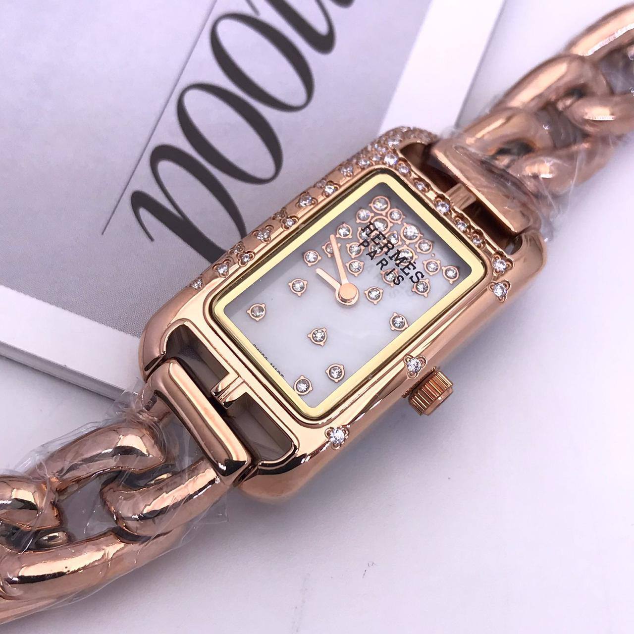 Стильные часы Hermes BP-25379 Стильные часы Hermes BP-25379