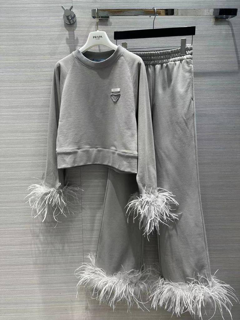 Премиум костюм Prada женский BP-43625 Премиум костюм Prada женский BP-43625