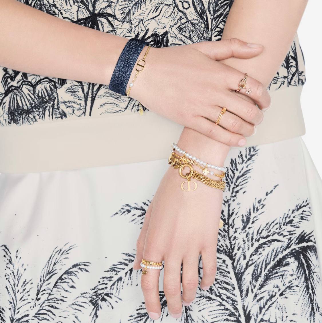 Повседневный браслет Christian Dior BP-43475 Повседневный браслет Christian Dior BP-43475