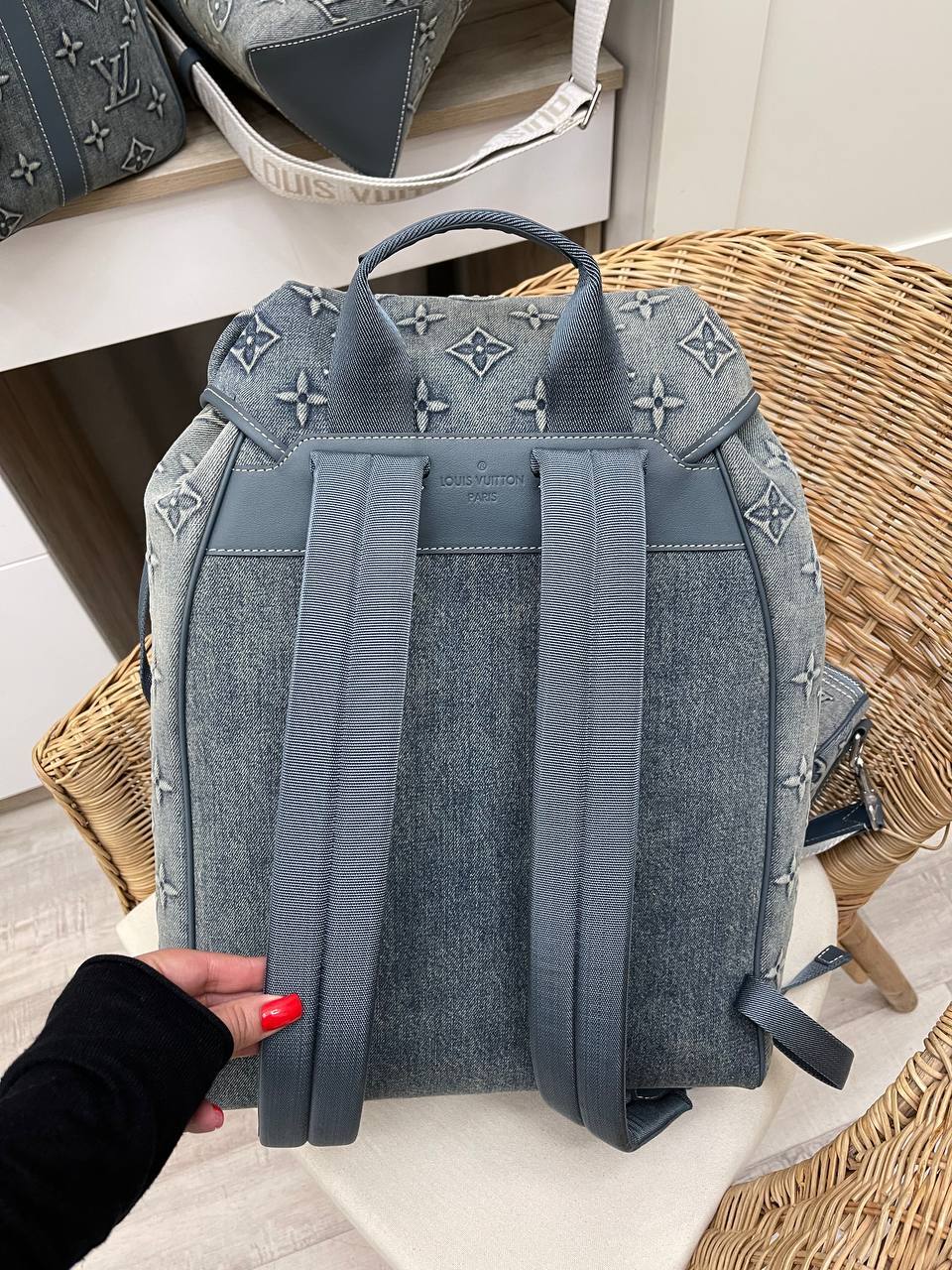 Рюкзак Louis Vuitton стильный BP-46452 Рюкзак Louis Vuitton стильный BP-46452