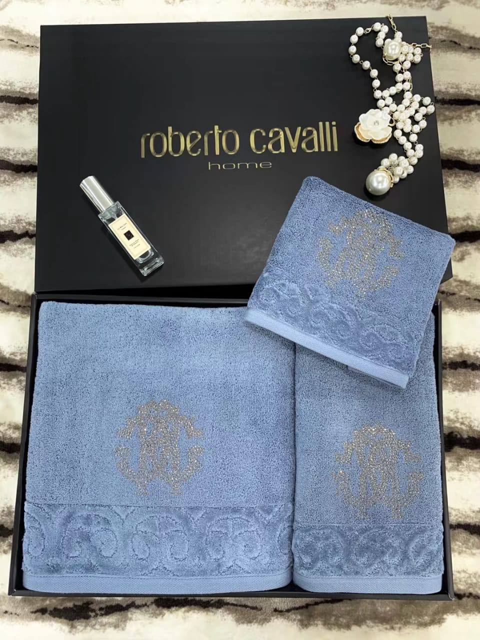 Полотенца комплект 3 шт. серо-синий оттенок Roberto Cavalli BP-20415 Полотенца комплект 3 шт. серо-синий оттенок Roberto Cavalli BP-20415