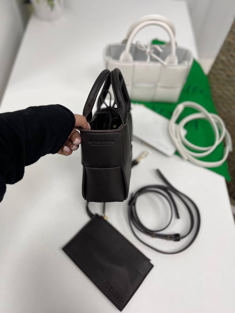 Повседневная сумка Bottega Veneta женская BP-28616 Повседневная сумка Bottega Veneta женская BP-28616