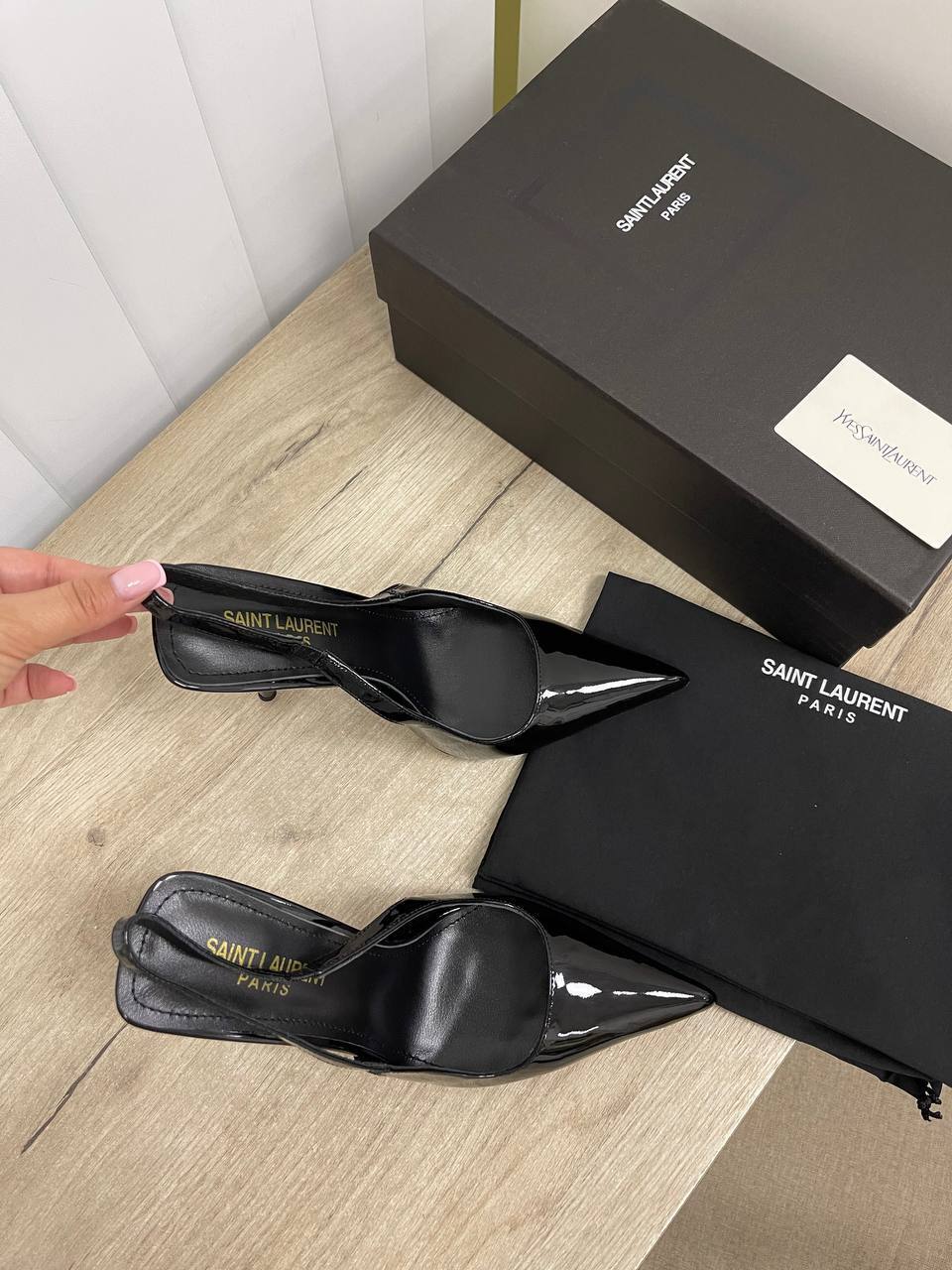 Трендовые туфли Yves Saint Laurent BP-43733 Трендовые туфли Yves Saint Laurent BP-43733