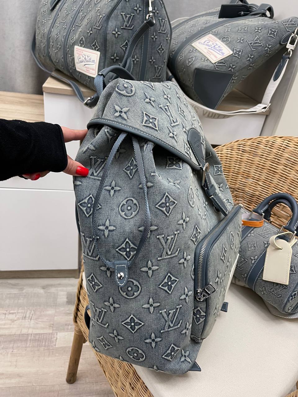 Рюкзак Louis Vuitton стильный BP-46452 Рюкзак Louis Vuitton стильный BP-46452