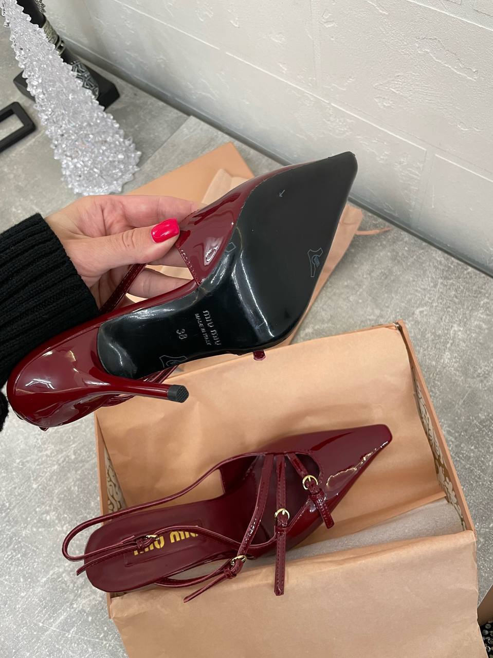 Дизайнерские туфли Miu Miu BP-43912 Дизайнерские туфли Miu Miu BP-43912