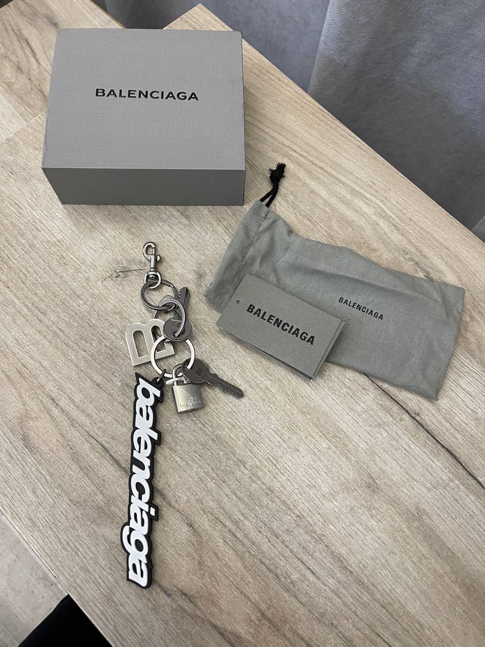 Люкс брелок Balenciaga BP-50994 Люкс брелок Balenciaga BP-50994