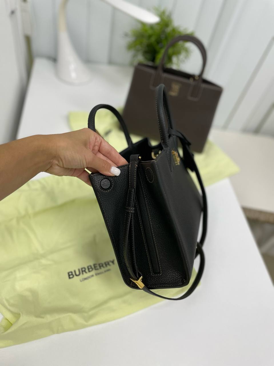 Элитная сумка Burberry женская BP-18575 Элитная сумка Burberry женская BP-18575