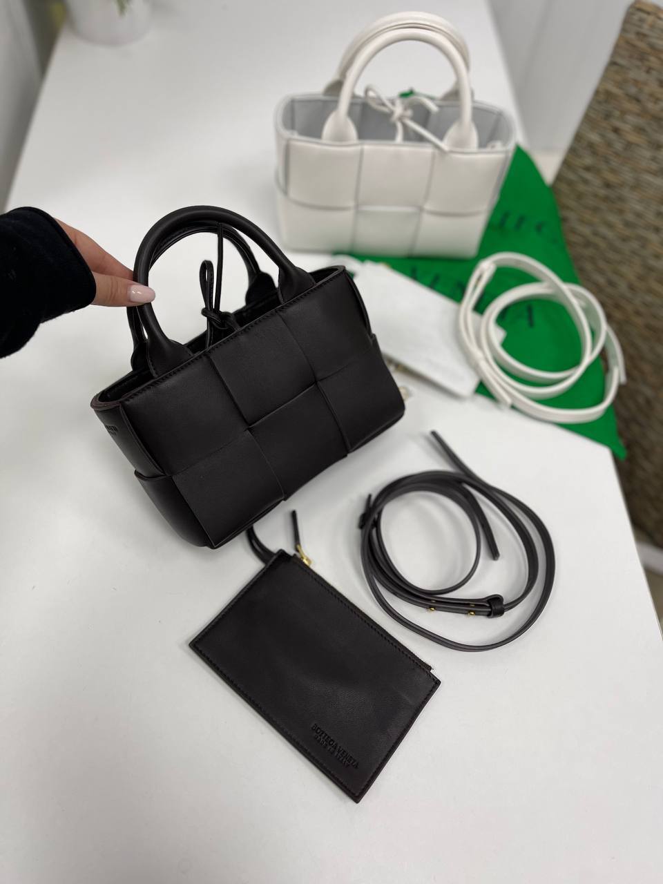 Повседневная сумка Bottega Veneta женская BP-28616 Повседневная сумка Bottega Veneta женская BP-28616