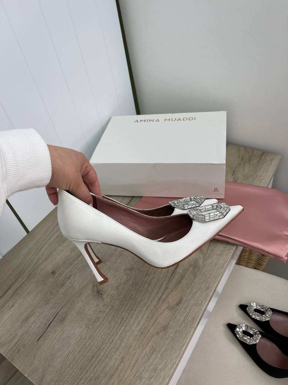 Коллекционные туфли Amina Muaddi BP-32950 Коллекционные туфли Amina Muaddi BP-32950