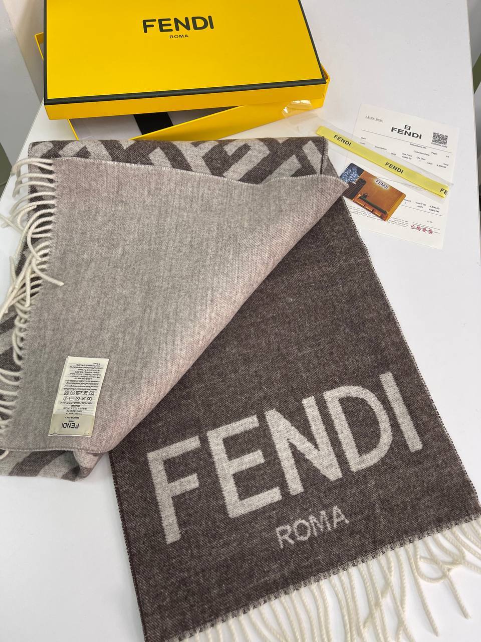 Премиум шарф Fendi BP-23339 Премиум шарф Fendi BP-23339