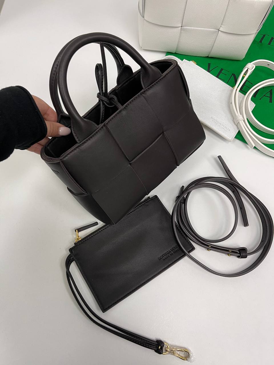 Повседневная сумка Bottega Veneta женская BP-28616 Повседневная сумка Bottega Veneta женская BP-28616