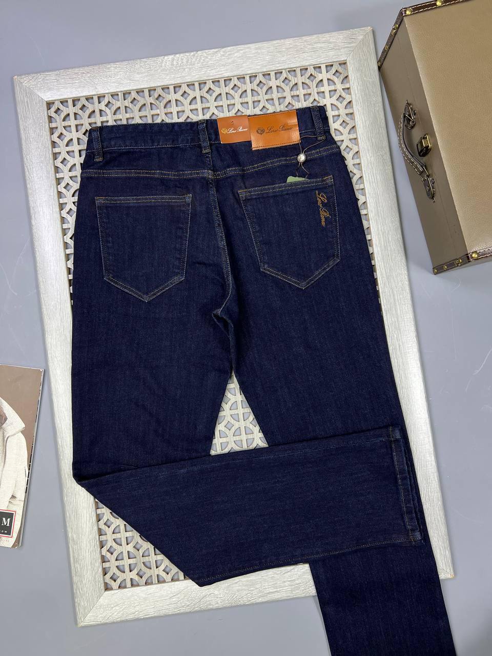 Джинсы Loro Piana для стильных образов BP-19714 Джинсы Loro Piana для стильных образов BP-19714