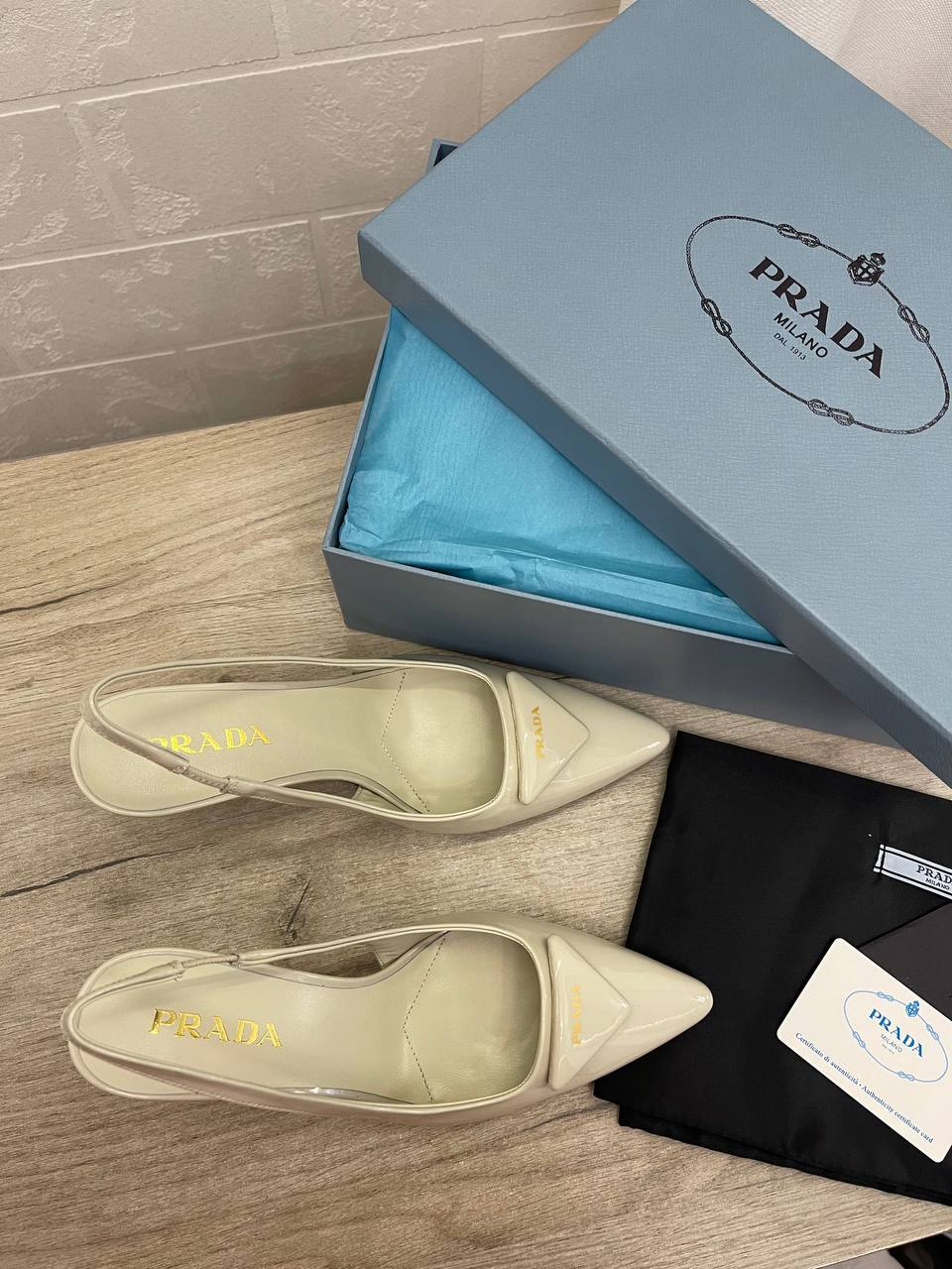 Дизайнерские туфли Prada BP-45406 Дизайнерские туфли Prada BP-45406