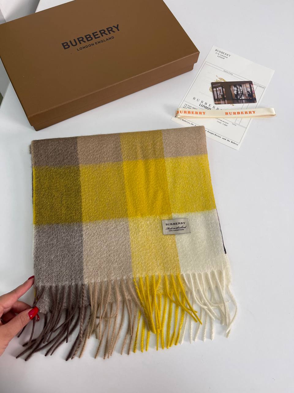 Шарф эксклюзивный Burberry BP-21194 Шарф эксклюзивный Burberry BP-21194