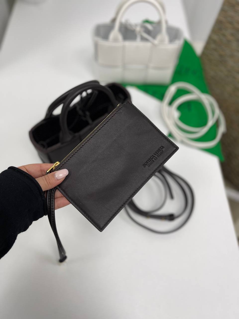 Повседневная сумка Bottega Veneta женская BP-28616 Повседневная сумка Bottega Veneta женская BP-28616