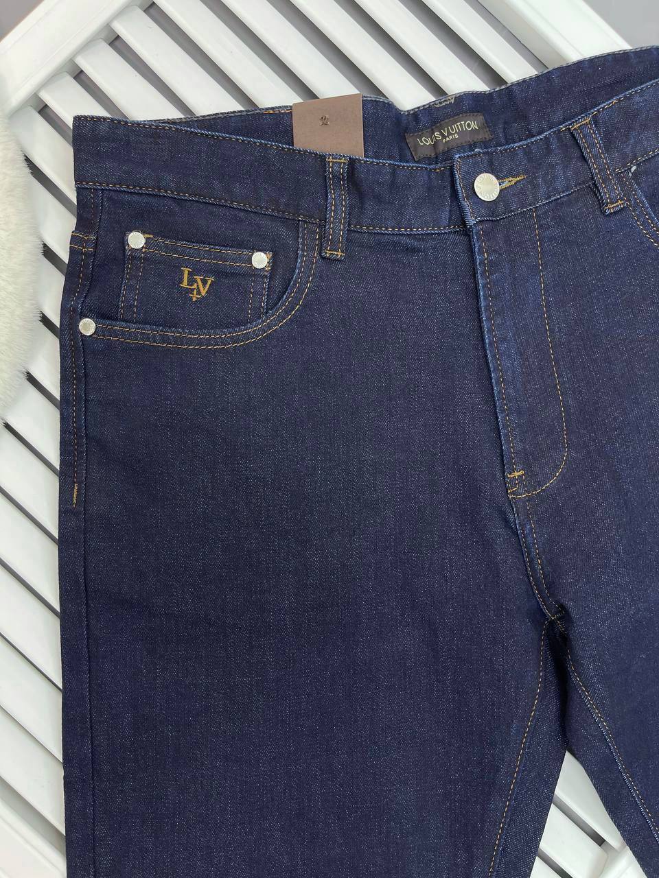 Джинсы Louis Vuitton повседневные BP-40611 Джинсы Louis Vuitton повседневные BP-40611
