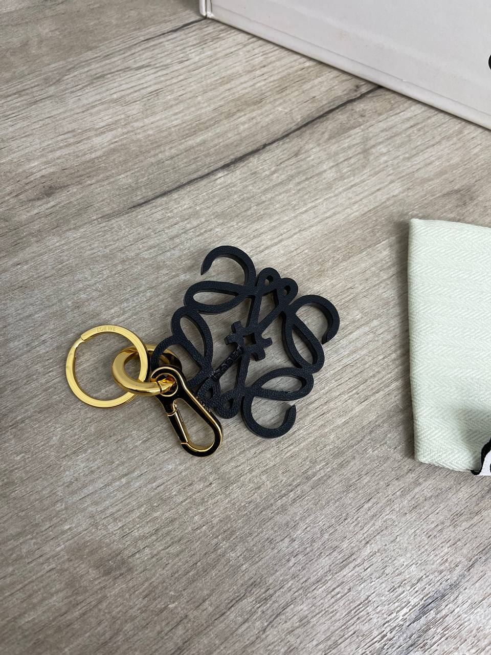 Брелок повседневный Loewe BP-26418 Брелок повседневный Loewe BP-26418