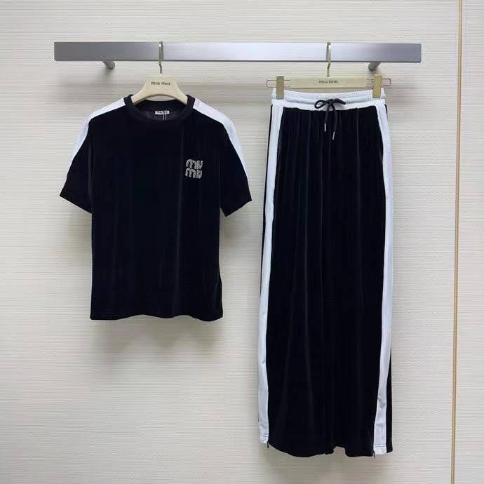 Miu Miu костюм BP-33121 повседневный Miu Miu костюм BP-33121 повседневный