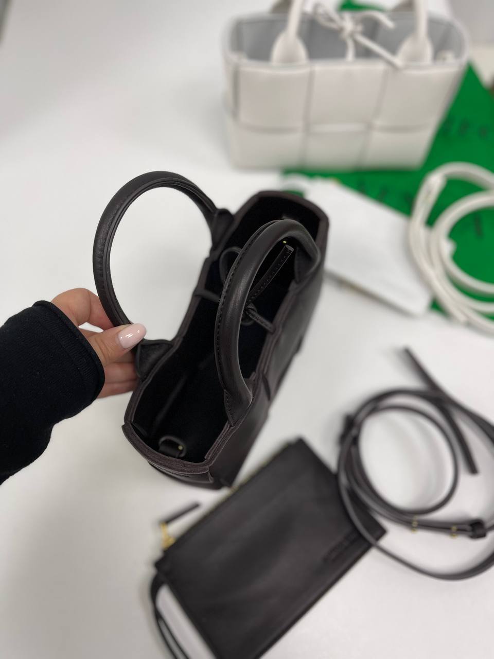 Повседневная сумка Bottega Veneta женская BP-28616 Повседневная сумка Bottega Veneta женская BP-28616