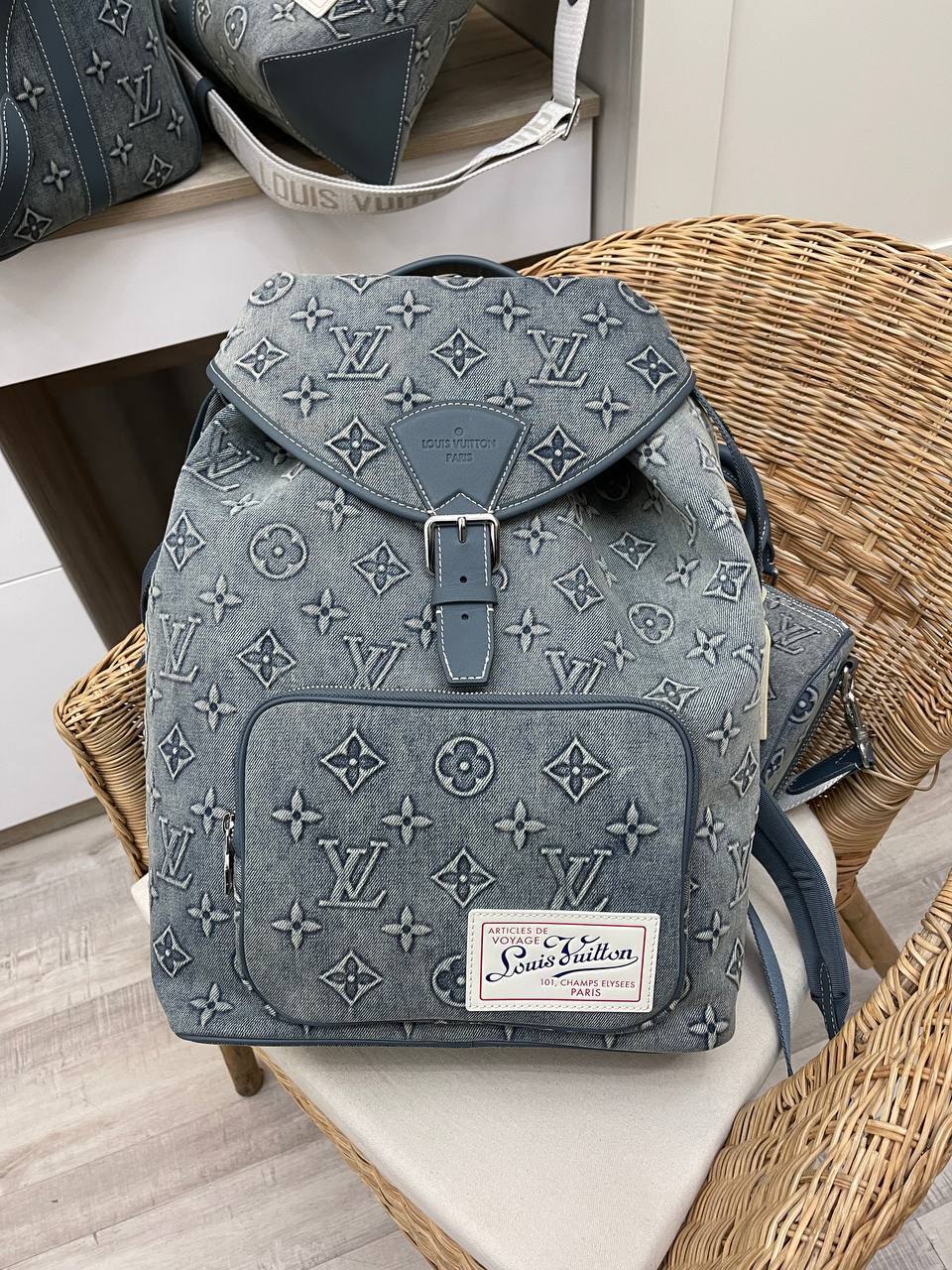 Рюкзак Louis Vuitton стильный BP-46452 Рюкзак Louis Vuitton стильный BP-46452
