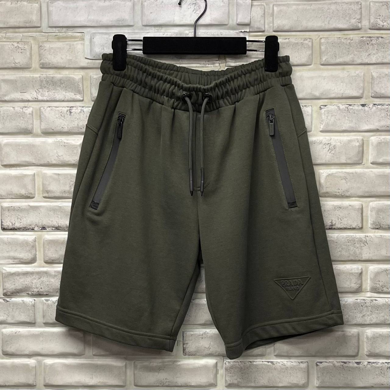 Повседневные шорты BP-16790 Prada Повседневные шорты BP-16790 Prada