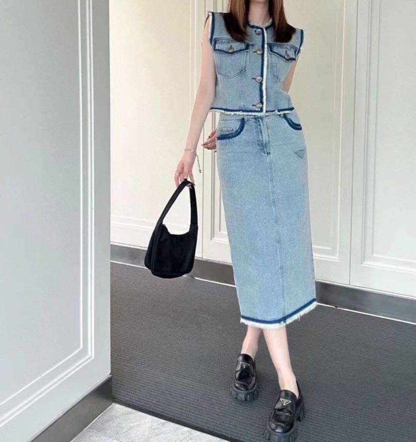 Коллекционный костюм Prada BP-33877 Коллекционный костюм Prada BP-33877