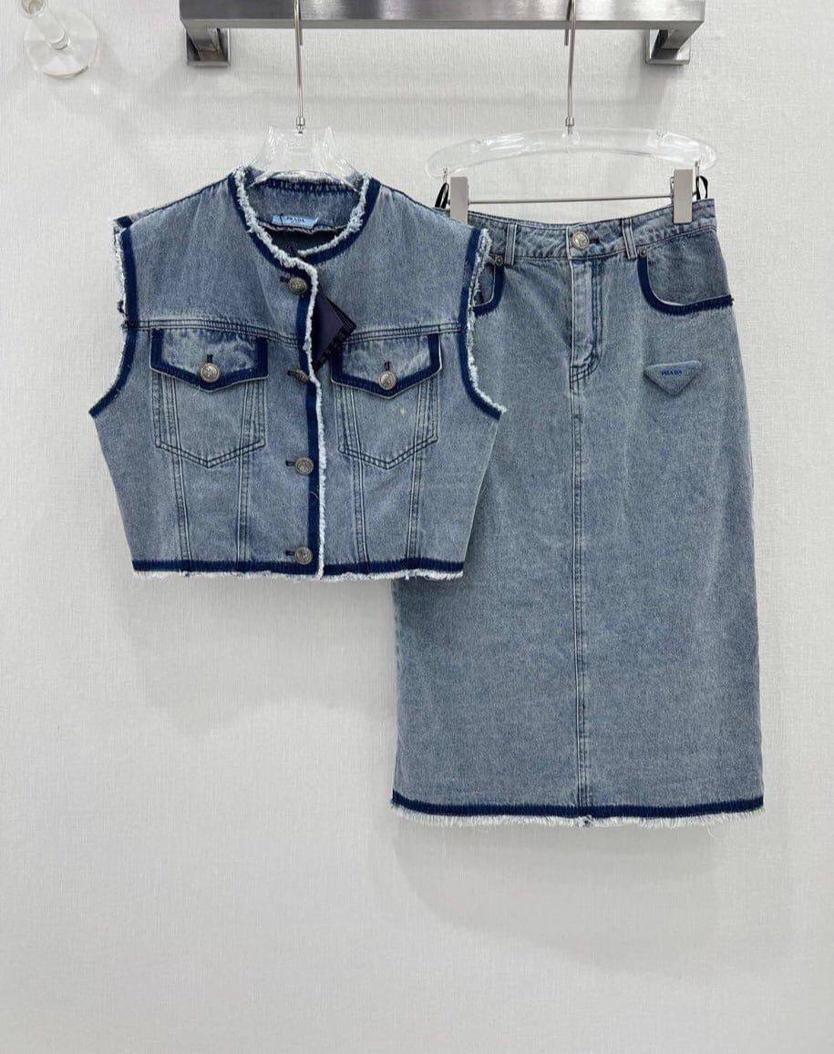 Коллекционный костюм Prada BP-33877 Коллекционный костюм Prada BP-33877