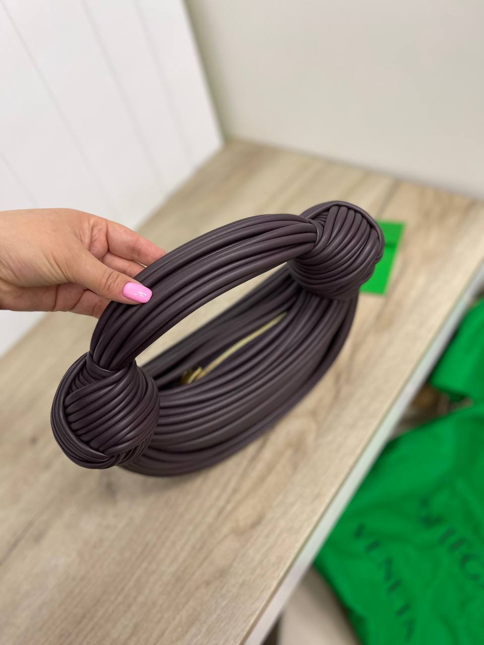 Коллекционная женская сумка Bottega Veneta BP-28712 Коллекционная женская сумка Bottega Veneta BP-28712