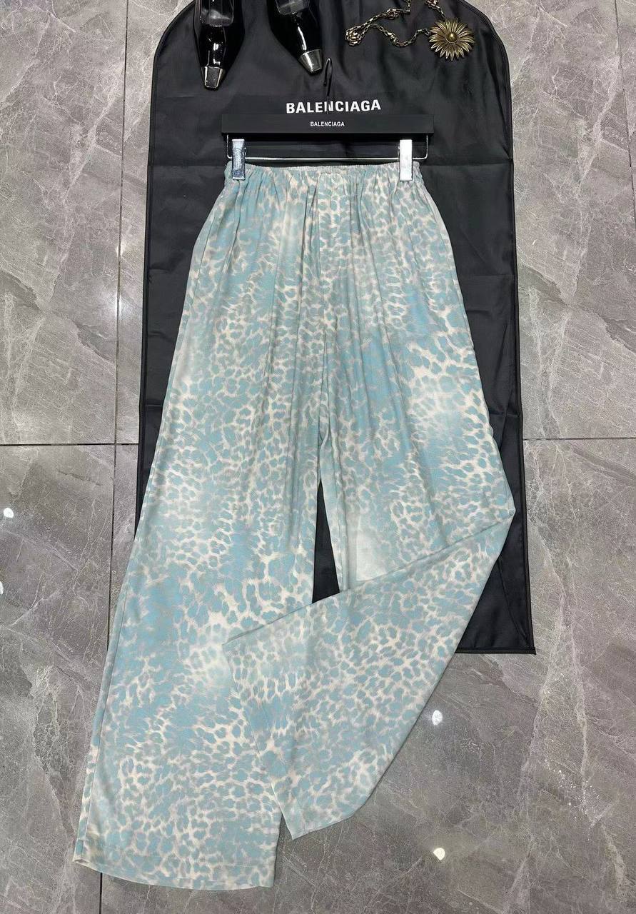 Женский костюм Balenciaga коллекционный BP-50235 Женский костюм Balenciaga коллекционный BP-50235