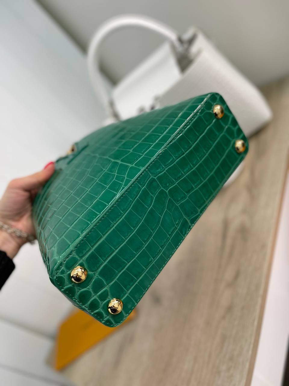 Женская сумка Capucines, 27 см, Louis Vuitton BP-29939 Женская сумка Capucines, 27 см, Louis Vuitton BP-29939